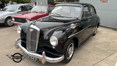 Lot 422 - 1953 WOLSELEY 4/44