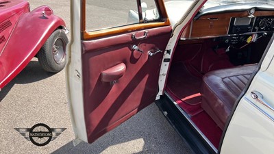 Lot 696 - 1961 ROVER 100