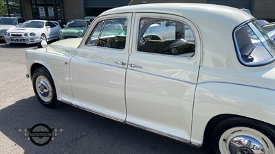 Lot 696 - 1961 ROVER 100