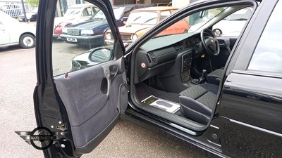 Lot 585 - 1998 VAUXHALL VECTRA SRI 140