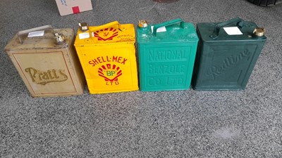 Lot 735 - 4X 2 GALLON PETROL CANS