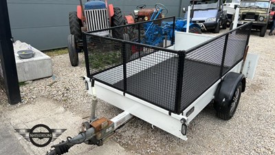 Lot 521 - SINGLE AXLE CAGED TRAILER