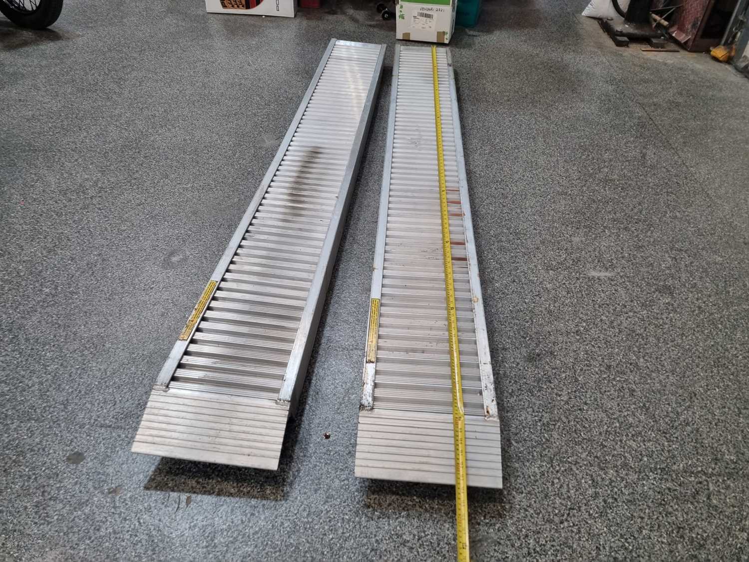 Lot 717 - ALUMINIUM LOADING RAMPS 8' LONG