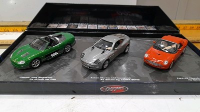 Lot 379 - BOX OF 3 JAMES BOND CARS