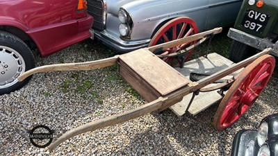 Lot 305 - COFFIN CART