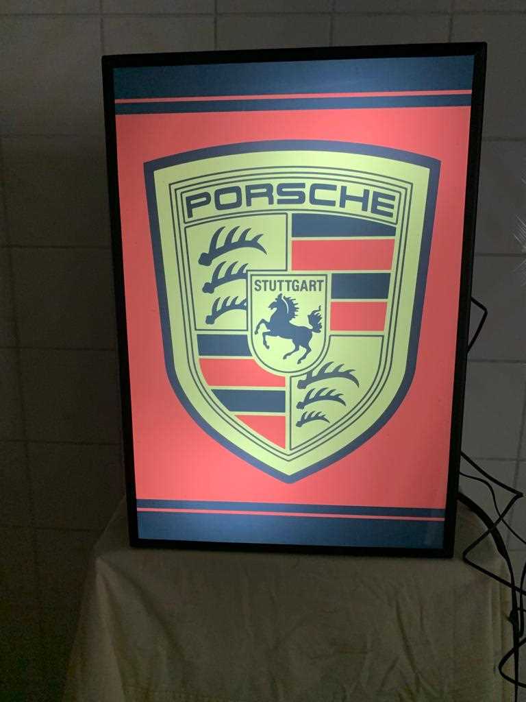 Lot 62 - PORSCHE LIGHT UP SIGN