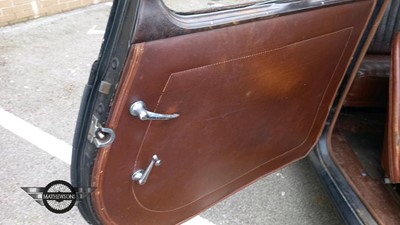 Lot 430 - 1947 MORRIS 8