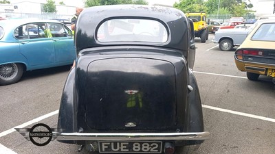 Lot 430 - 1947 MORRIS 8