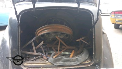 Lot 430 - 1947 MORRIS 8