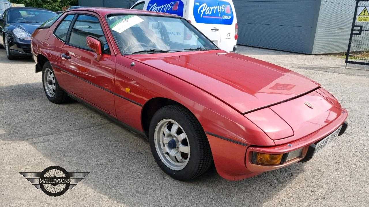 Lot 282 - 1981 PORSCHE 924 COUPE