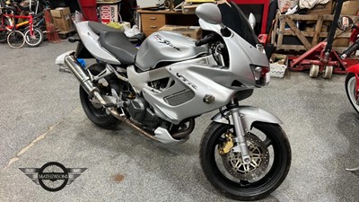 Lot 530 - 1998 HONDA VTR 1000 F