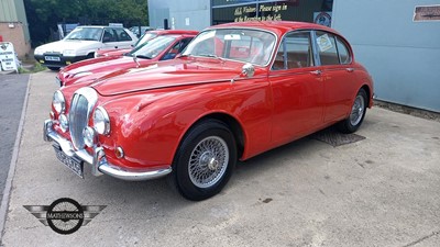 Lot 645 - 1969 DAIMLER 250 V8