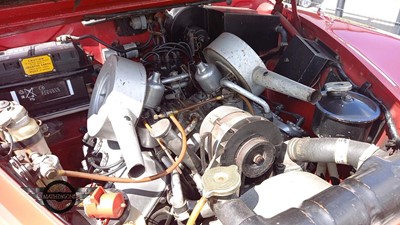 Lot 645 - 1969 DAIMLER 250 V8