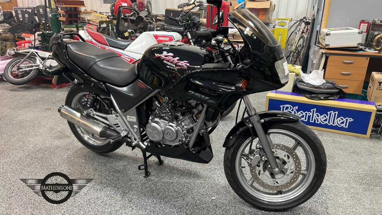 Lot 151 - 1991 HONDA 250 XELVIS