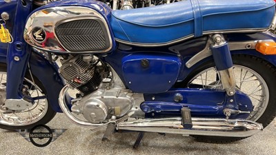 Lot 72 - 1964 HONDA C92