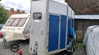 Lot 566 - 2003 IFOR WILLIAMS HB505