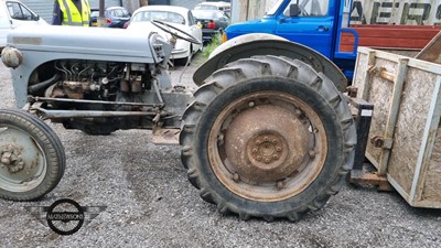 Lot 352 - MASSEY FERGUSON TIPPER