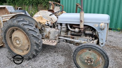 Lot 352 - MASSEY FERGUSON TIPPER