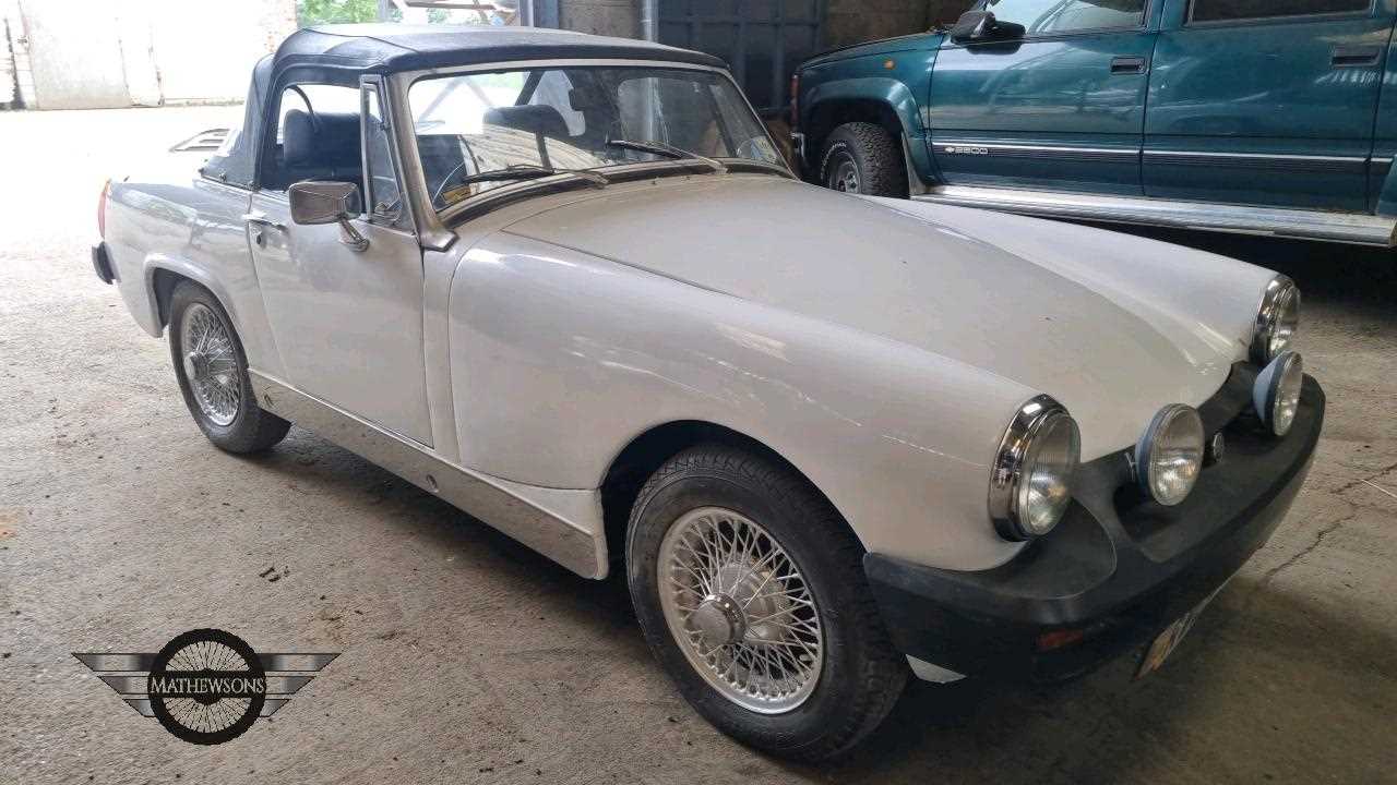 Lot 394 - 1976 MG MIDGET 1500