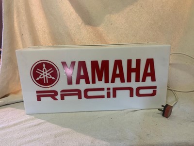 Lot 359 - YAMAHA RACING LIGHTUP SIGN