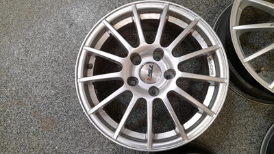 Lot 31 - SET OF 4 FORD ALLOY WHEELS ( CAME OFF A FORD FOCUS )