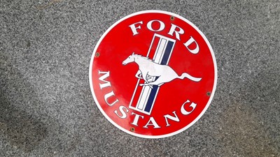 Lot 511 - FORD MUSTANG ROUND SIGN 12" DIA