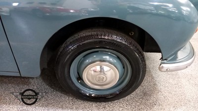 Lot 113 - 1954 MORRIS MINOR