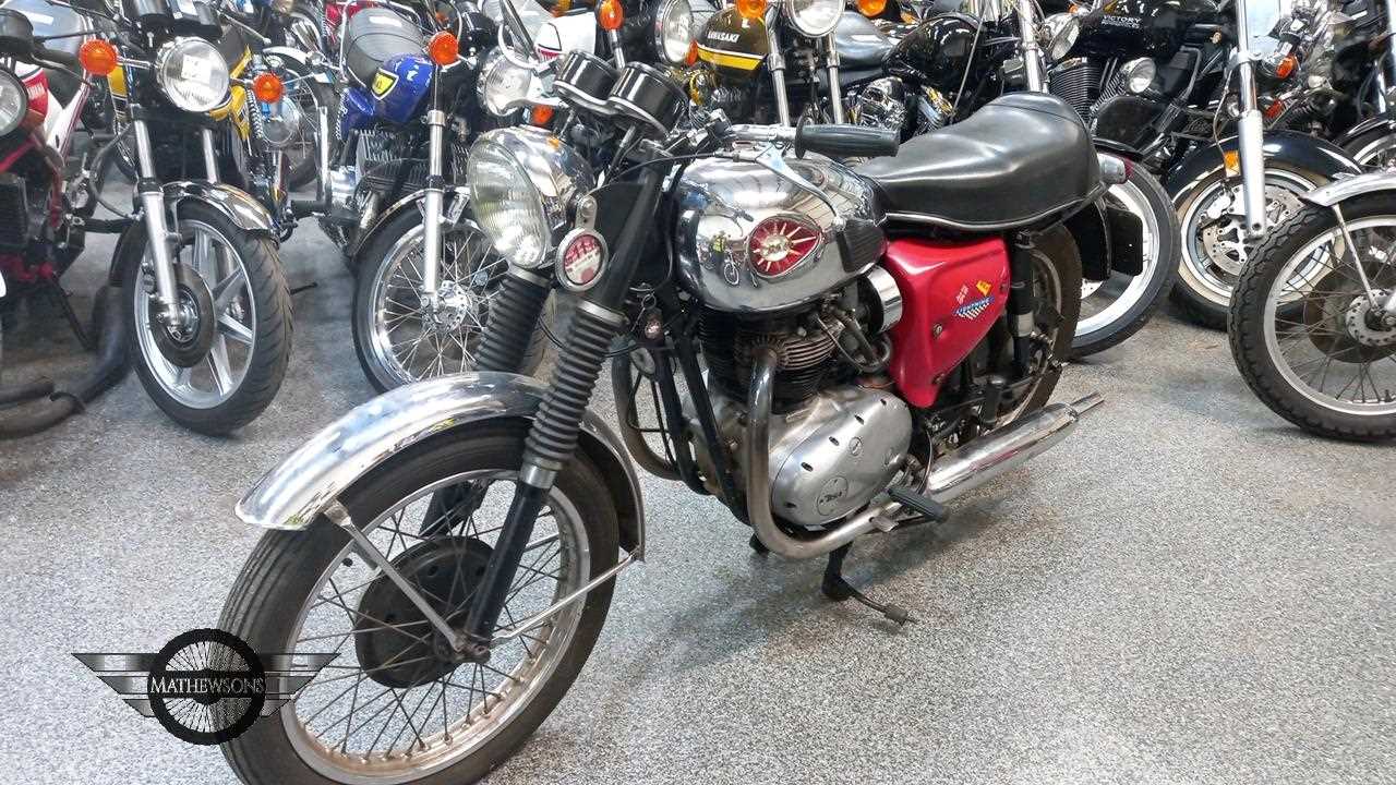 Lot 106 - 1967 BSA LIGHTENING