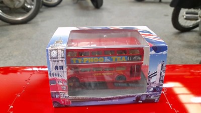 Lot 469 - ROUTEMASTER BUS SCALE MODEL COMPLETE AND IN WORKING ORDER 27" X 14.5" X 8"