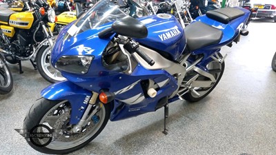 Lot 381 - 1999 YAMAHA YZF-R1