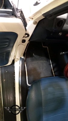 Lot 112 - 1976 VOLKSWAGEN 1303 BEETLE