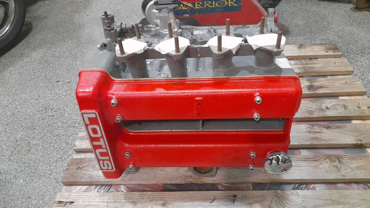 Lot 338 LOTUS TWIN CAM ENGINE