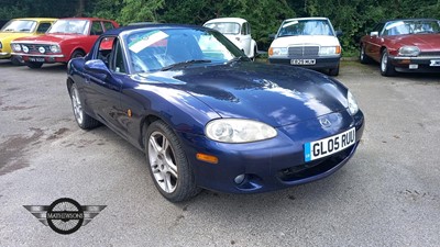 Lot 350 - 2005 MAZDA MX-5 S-VT SPORT