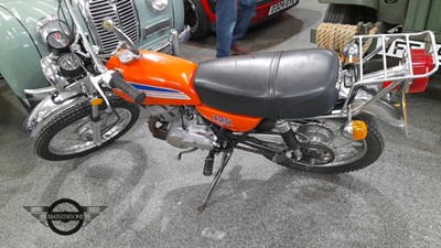 Lot 400 - 1974 SUZUKI