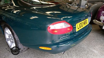 Lot 354 - 2000 JAGUAR XK8 COUPE AUTO