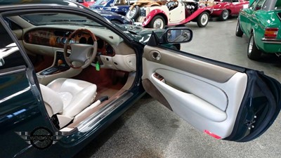 Lot 354 - 2000 JAGUAR XK8 COUPE AUTO