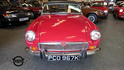 Lot 135 - 1971 MG B ROADSTER