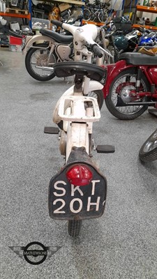 Lot 560 - 1969 VESPA DOUGLAS TOURIST