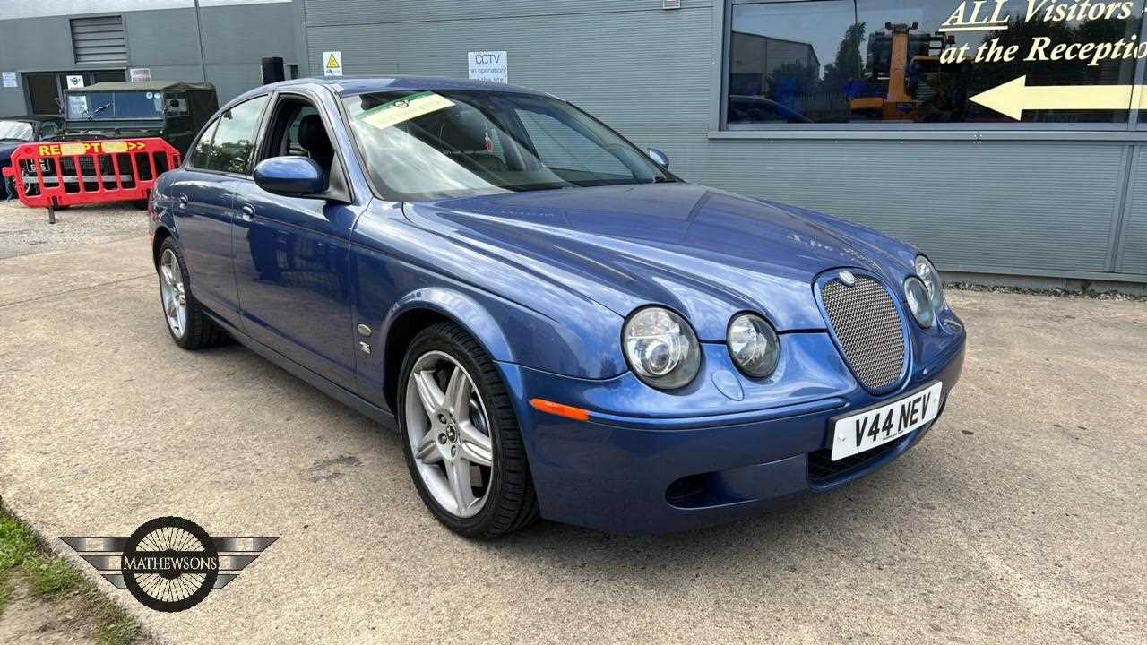 Lot 586 - 2005 JAGUAR S-TYPE V8 R AUTO