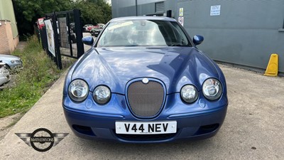 Lot 586 - 2005 JAGUAR S-TYPE V8 R AUTO