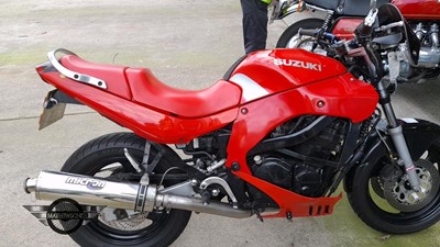 Lot 374 - 1992 SUZUKI GSX600F