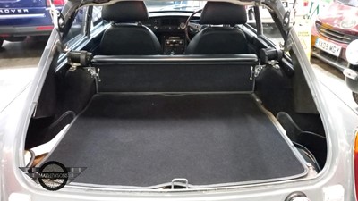 Lot 512 - 1972 MG B GT