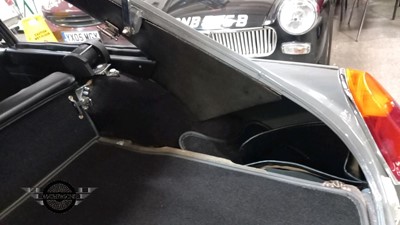 Lot 512 - 1972 MG B GT