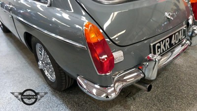 Lot 512 - 1972 MG B GT