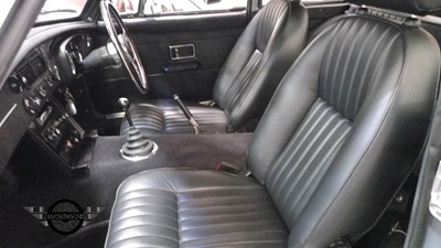 Lot 512 - 1972 MG B GT