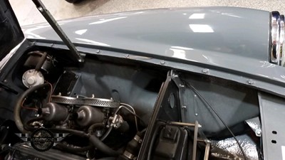 Lot 512 - 1972 MG B GT