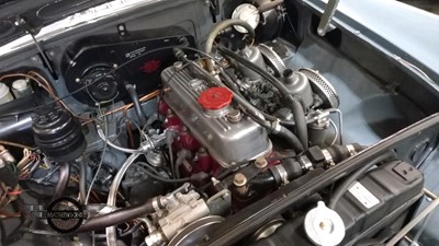 Lot 512 - 1972 MG B GT