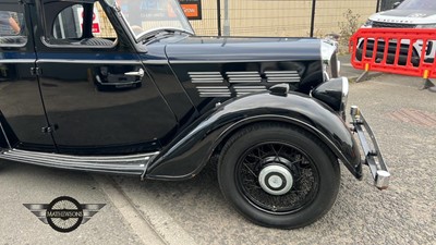 Lot 554 - 1936 MORRIS 10