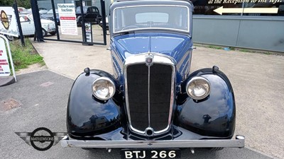 Lot 552 - 1937 MORRIS 10