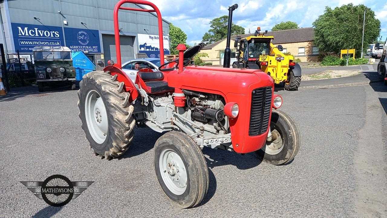 Lot 220 - 1962 MASSEY FERGUSON